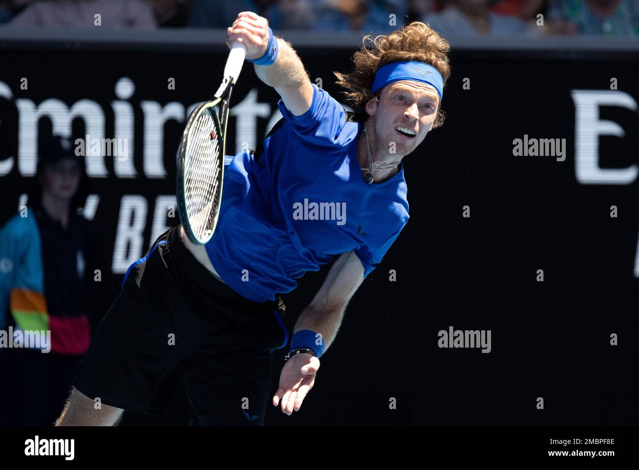 Melbourne, Australia. 21st Jan, 2023. Andrey Rublev in azione durante il round 3 della partita tra Andrey Rublev e Daniel Evans del Regno Unito, Day 6 all'Australian Open Tennis 2023 alla Margaret Court Arena di Melbourne, Australia, il 21 gennaio 2023. Foto di Peter Dovgan. Solo per uso editoriale, licenza richiesta per uso commerciale. Non è utilizzabile nelle scommesse, nei giochi o nelle pubblicazioni di un singolo club/campionato/giocatore. Credit: UK Sports Pics Ltd/Alamy Live News Foto Stock