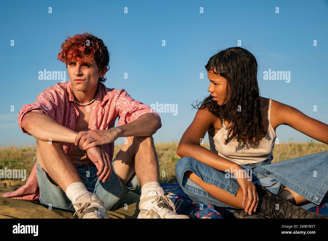 TIMOTHEE CHALAMET e TAYLOR RUSSELL in BONES AND ALL (2022), regia di LUCA GUADAGNINO. Credit: Frenesy Film Company / produzioni pro capite / Album Foto Stock