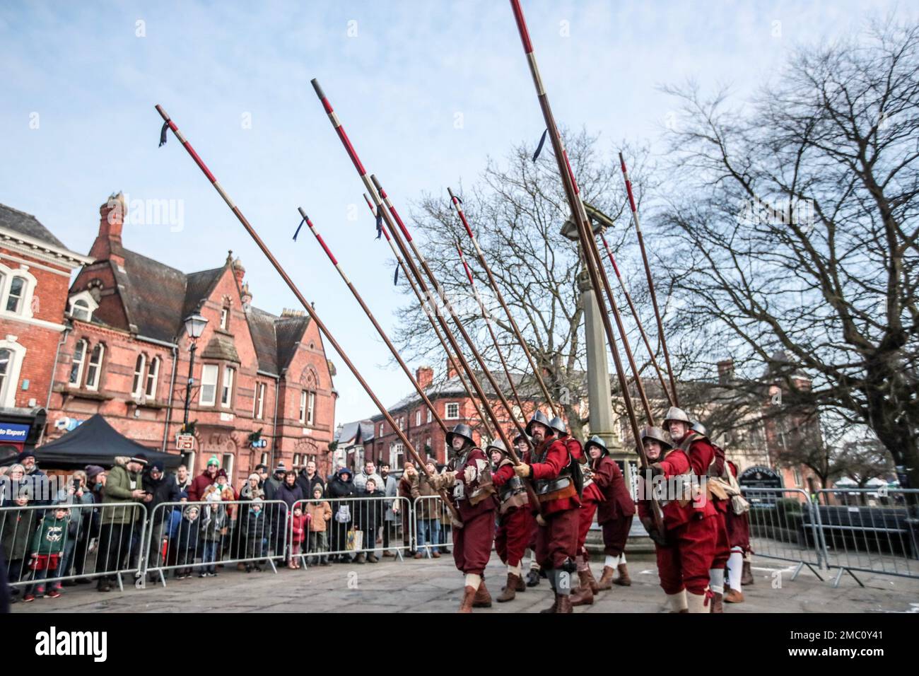 Nantwich Cheshire 21 gennaio 2023 durante la guerra civile inglese, la lotta è stata tra i Cavaliers reali, fedeli al re Carlo i, e i parlamentari, Cromwell's Roundheads, Paul Quezada-Neiman/Alamy Live News Foto Stock