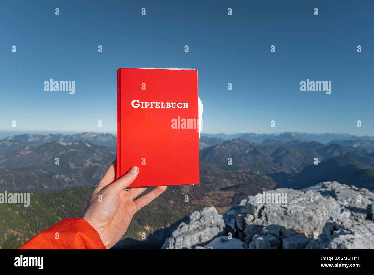 Libro di vertice, in cima alle Alpi di Guffert, Brandenberg, Tirolo, Austria Foto Stock