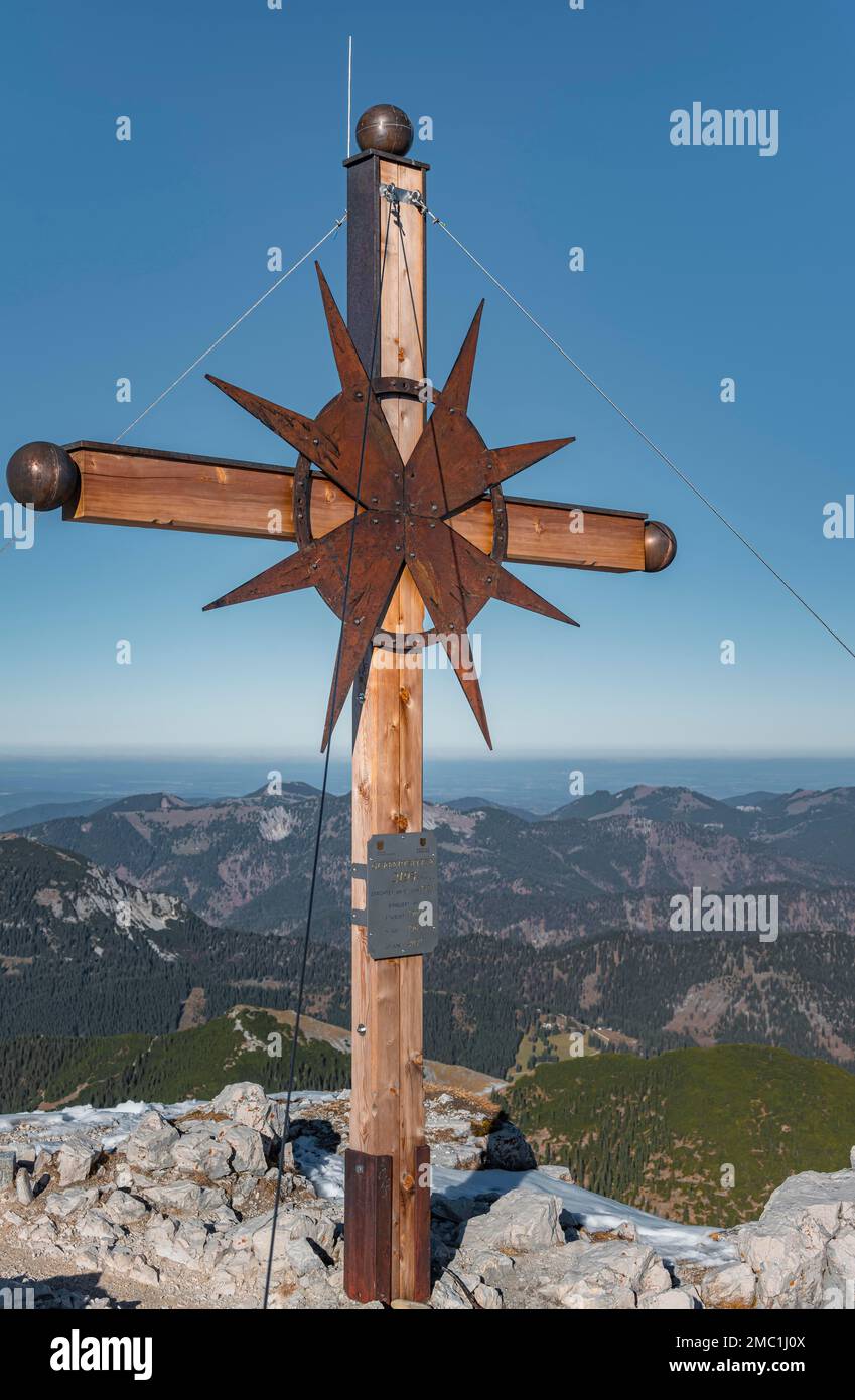 Croce sommitale del Guffert, Alpi Brandenberg, Tirolo, Austria Foto Stock