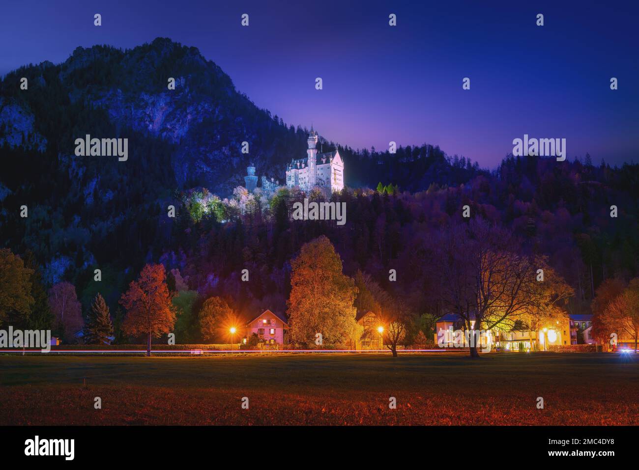 Neuschwanstein Castello di notte vicino Fussen - Schwangau, Baviera, Germania Foto Stock