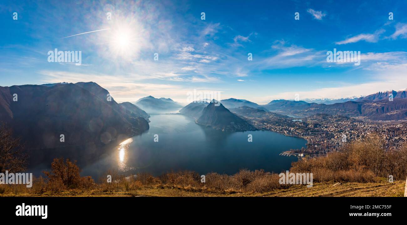 Lugano, Svizzera. Splendida vista aerea della città svizzera, circondata da lago e montagne. Foto Stock