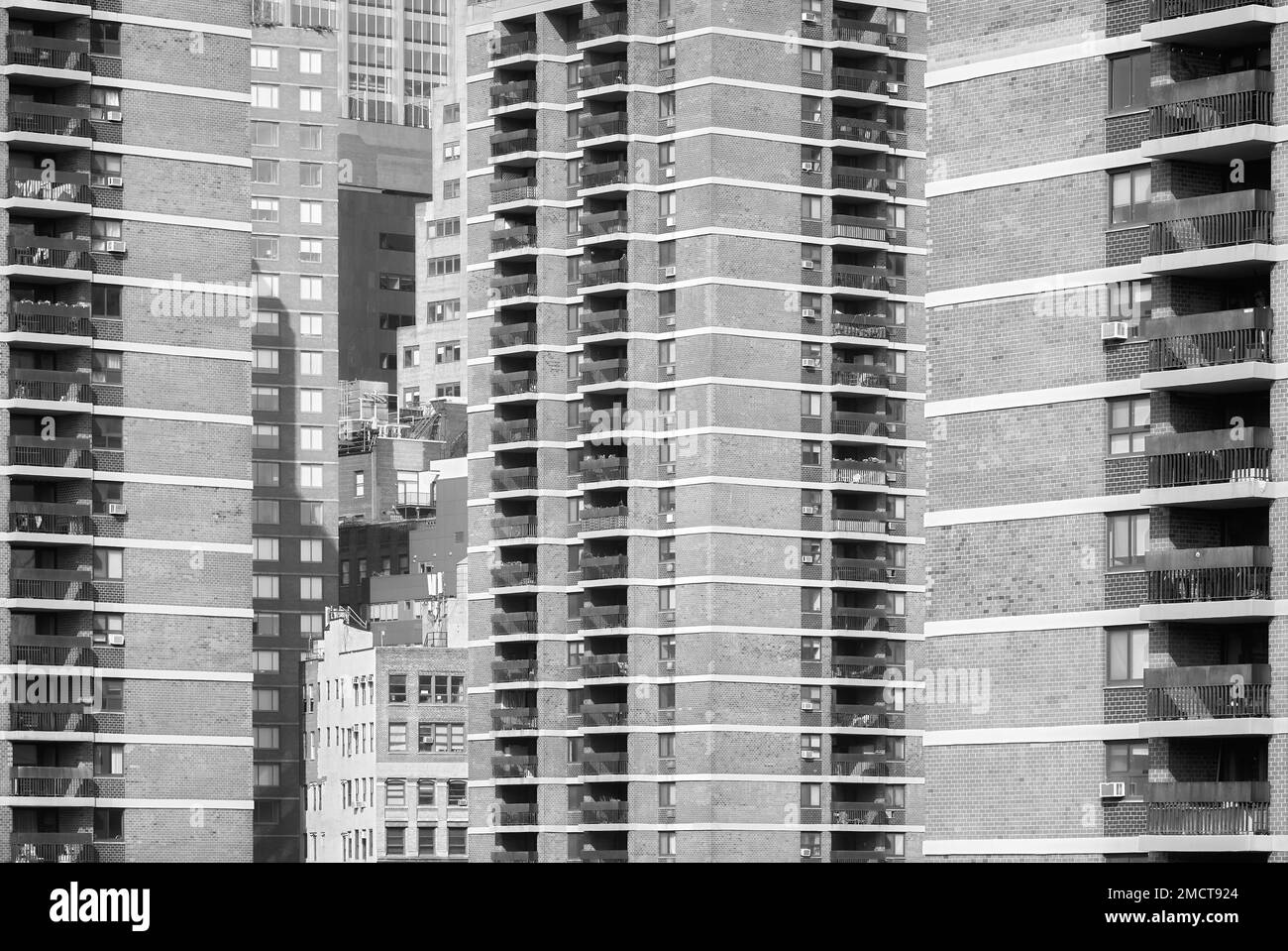 Foto in bianco e nero della variegata architettura di Manhattan, New York City, USA. Foto Stock