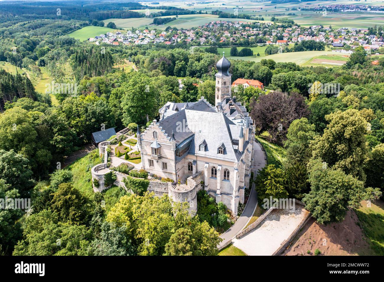 Veduta aerea, Castello di Callenberg, rifugio di caccia e palazzo estivo dei Duchi di Sassonia-Coburg e Gotha, Coburg, alta Franconia, Baviera, Germania Foto Stock