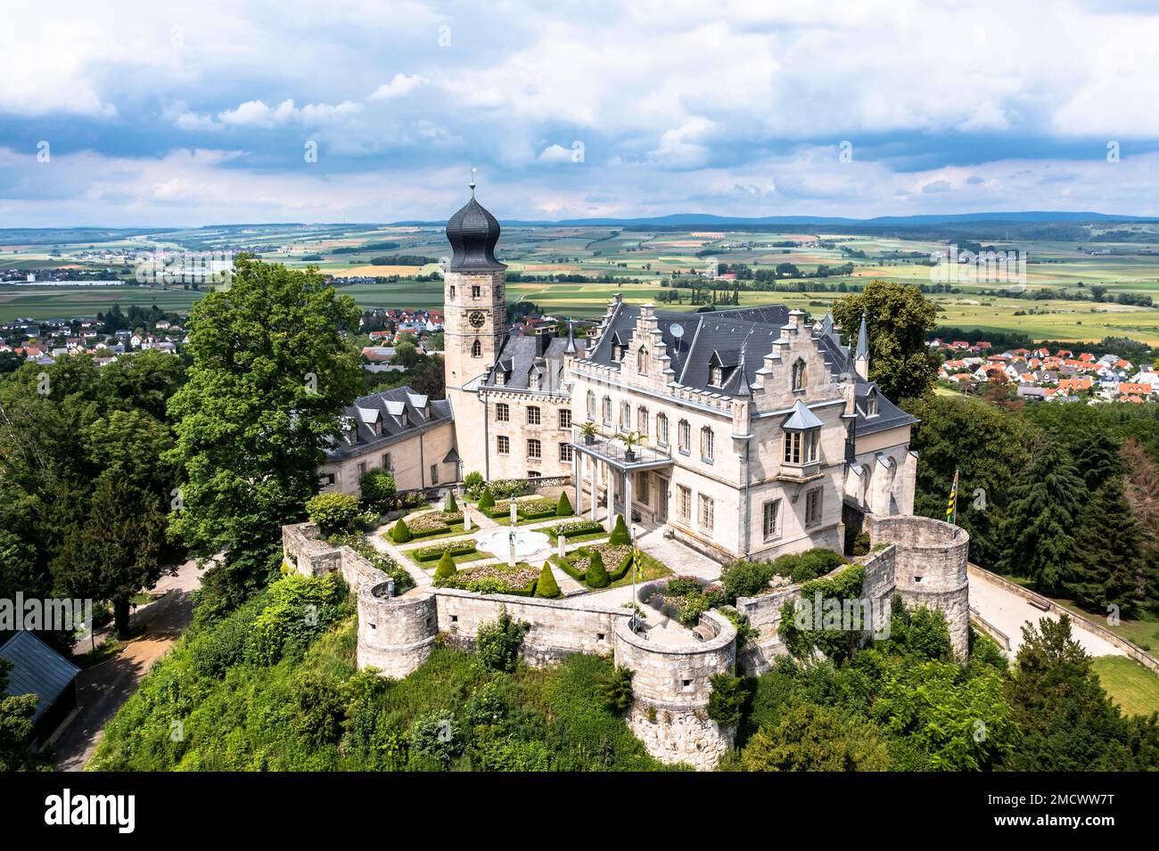 Veduta aerea, Castello di Callenberg, rifugio di caccia e palazzo estivo dei Duchi di Sassonia-Coburg e Gotha, Coburg, alta Franconia, Baviera, Germania Foto Stock