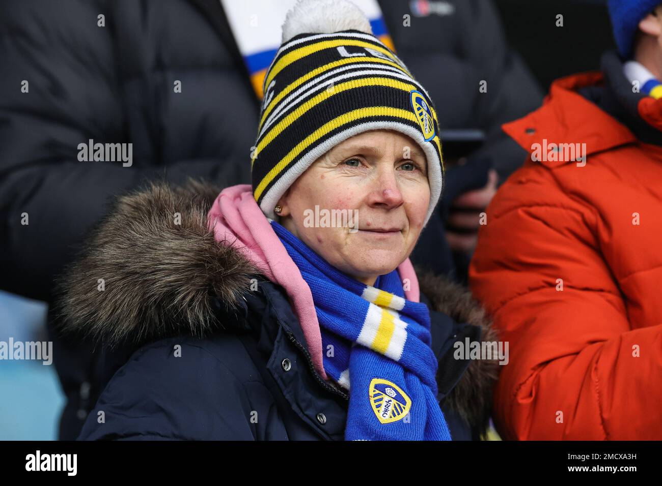 Un fan di Leeds arriva davanti alla partita della Premier League Leeds United vs Brentford a Elland Road, Leeds, Regno Unito. 22nd Jan, 2023. (Foto di Mark Cosgrove/News Images) in, il 1/22/2023. (Foto di Mark Cosgrove/News Images/Sipa USA) Credit: Sipa USA/Alamy Live News Foto Stock