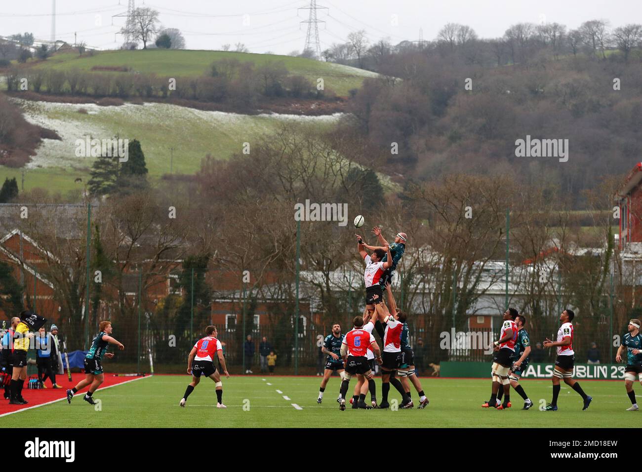 Ystrad Mynach, Regno Unito. 22nd Jan, 2023. Vista generale di una linea . European Challenge Cup rugby, pool B match, Dragons contro Emirates Lions al CCBC Centre for Sporting Excellence di Ystrad Mynach, Galles, domenica 22nd gennaio 2023. pic di Andrew Orchard/Andrew Orchard sports photography/Alamy Live news Credit: Andrew Orchard sports photography/Alamy Live News Foto Stock