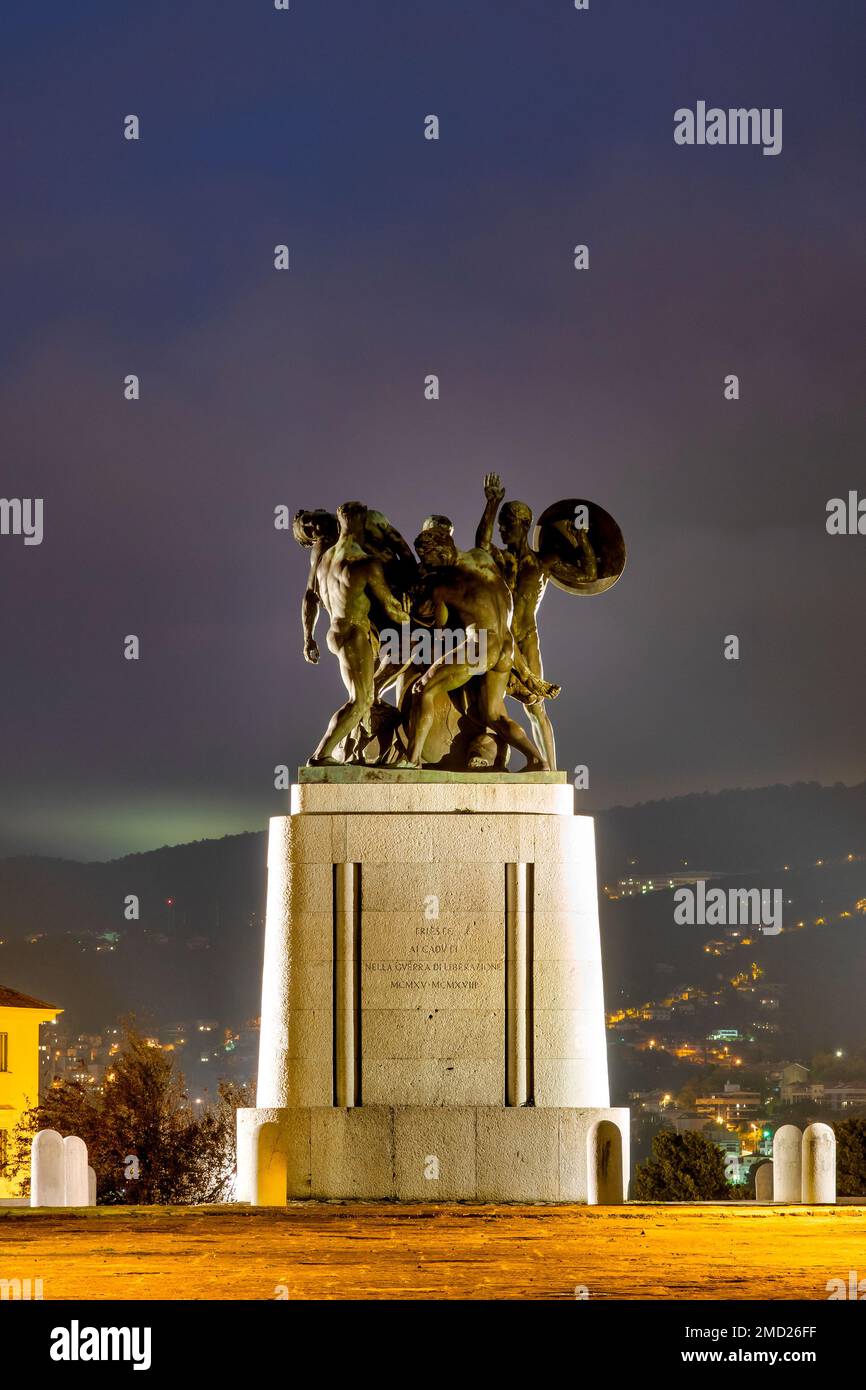 Veduta del Monumento ai Caduti, Trieste, Italia Foto Stock