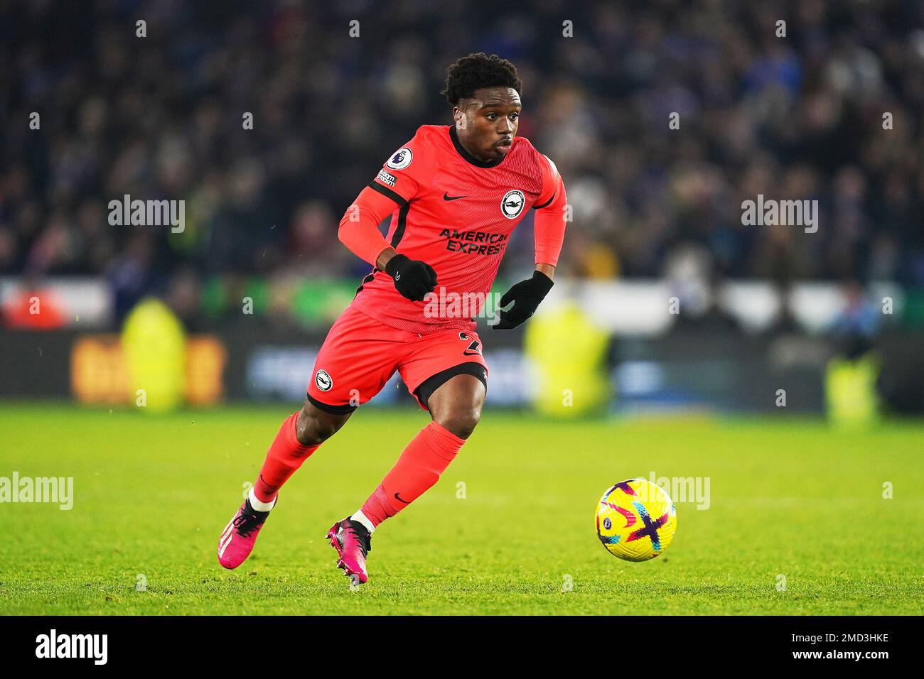 Brighton e Hove Albion's Tariq Lamptey durante la partita della Premier League al King Power Stadium di Leicester. Data immagine: Sabato 21 gennaio 2023. Foto Stock