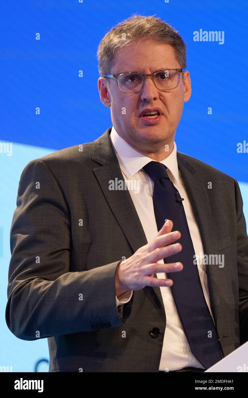 Foto del file datata 21/11/22 del Direttore generale del CBI Tony Danker che ha parlato durante la conferenza annuale del CBI al Vox Conference Centre di Birmingham. Il Regno Unito è in ritardo rispetto ai rivali internazionali sulla crescita verde, il capo della Confederazione dell'industria britannica ammonirà, mentre esorta il governo a prendere "grandi decisioni” per rilanciare l'economia. Data di emissione: Lunedì 23 gennaio 2023. Foto Stock