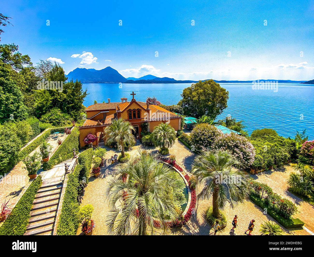 Vista su Isola Madre villa e giardino botanico, nell'arcipelago delle Isole Borromee, Lago maggiore, Italia. Foto Stock