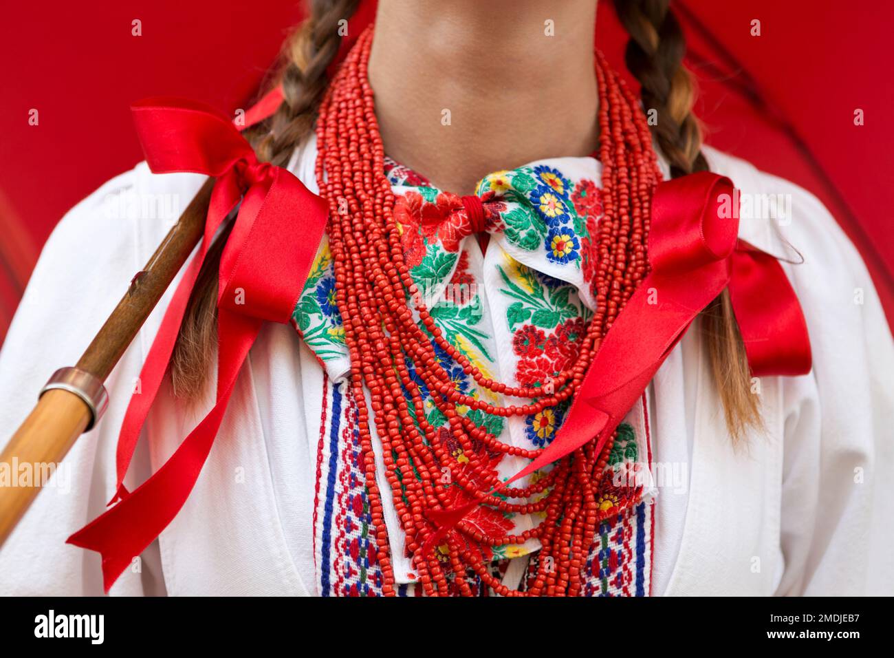 Croazia, Zagabria, donna in abito tradizionale. Foto Stock