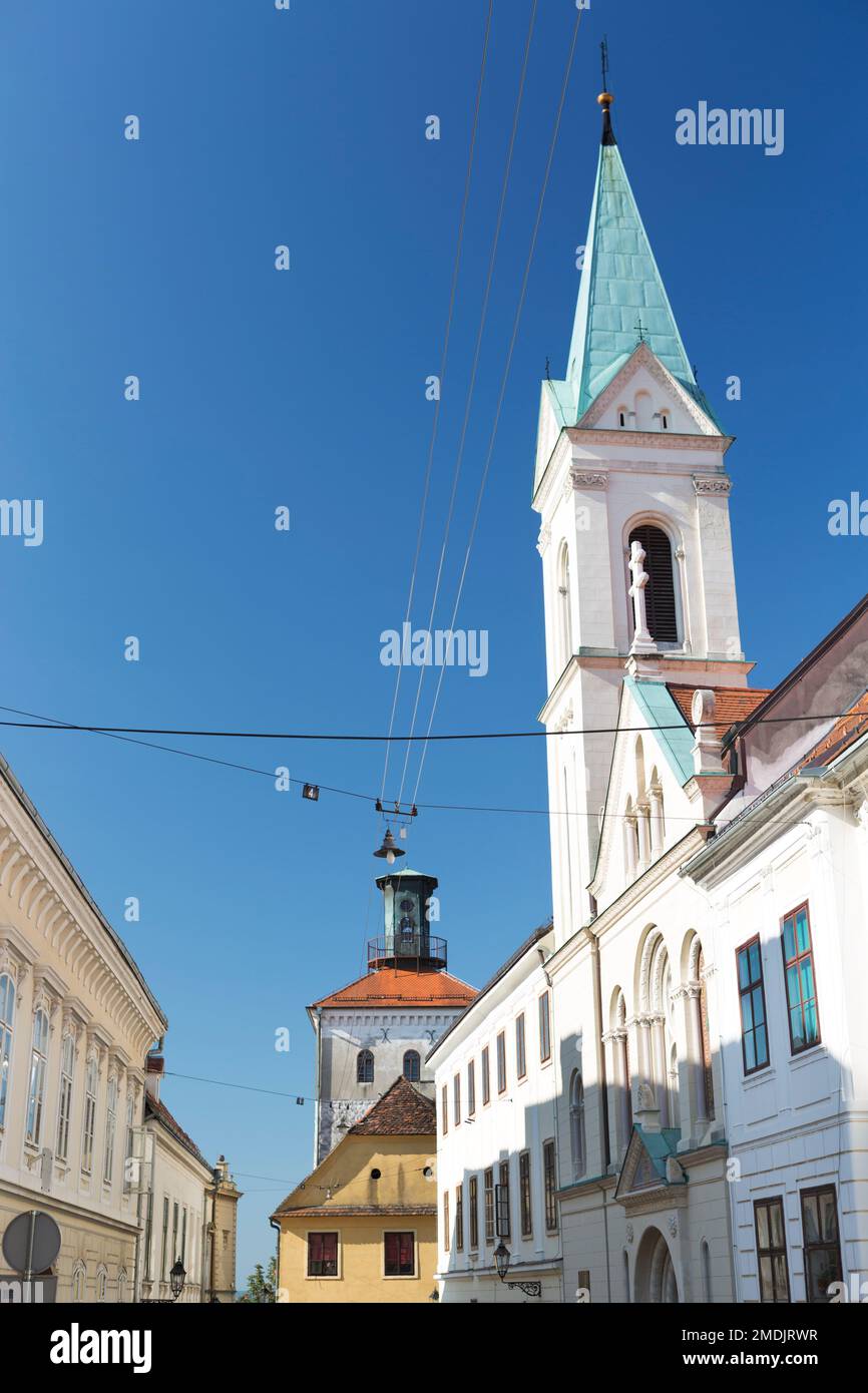 Croazia, Zagabria, Cattedrale di San Cirillo e Metodio e Lotrscak torre. Foto Stock