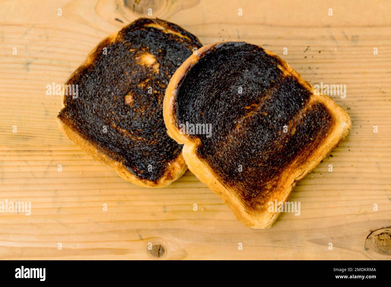 fette di pane tostato bruciate Foto Stock