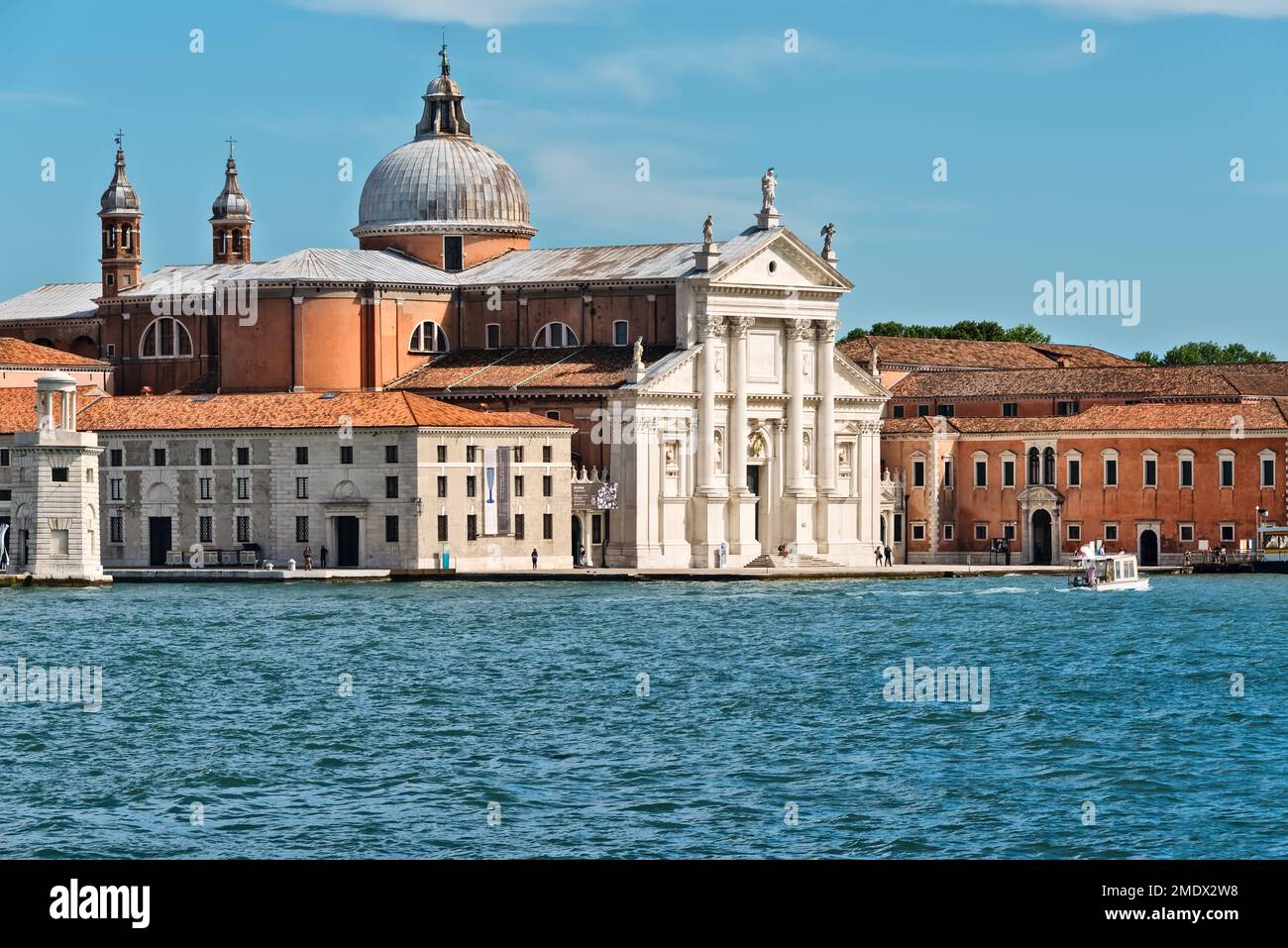 Venezia, 13 giugno 2016: La Chiesa del Santissimo Redentore, è una chiesa cattolica romana del 16th° secolo situata sull'Isola della Giudecca. Foto Stock