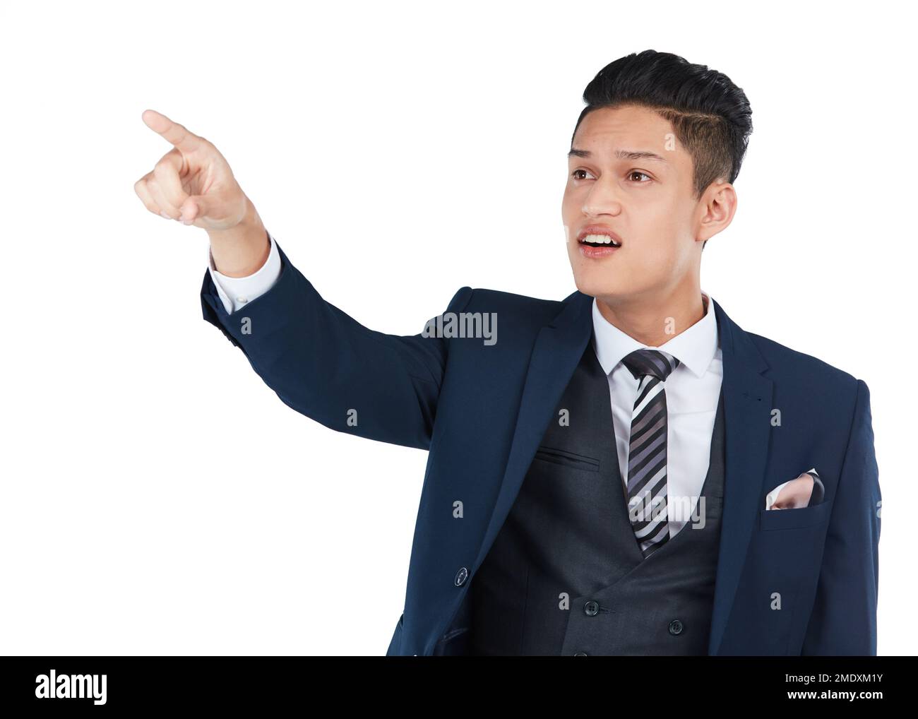 Uomo d'affari, curioso o puntando su sfondo bianco isolato, spazio di marketing o pubblicità mockup. Pensare, domanda o lavoratore corporativo con Foto Stock