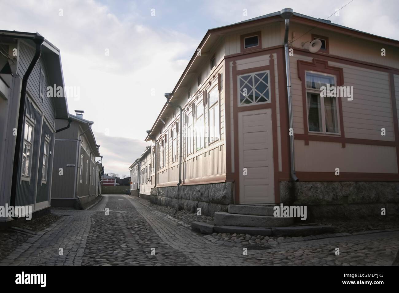 Città vecchia di Rauma in Finlandia. Nella zona, costruita nel 1800° secolo, vi sono molte vecchie case e palazzi in legno Foto Stock