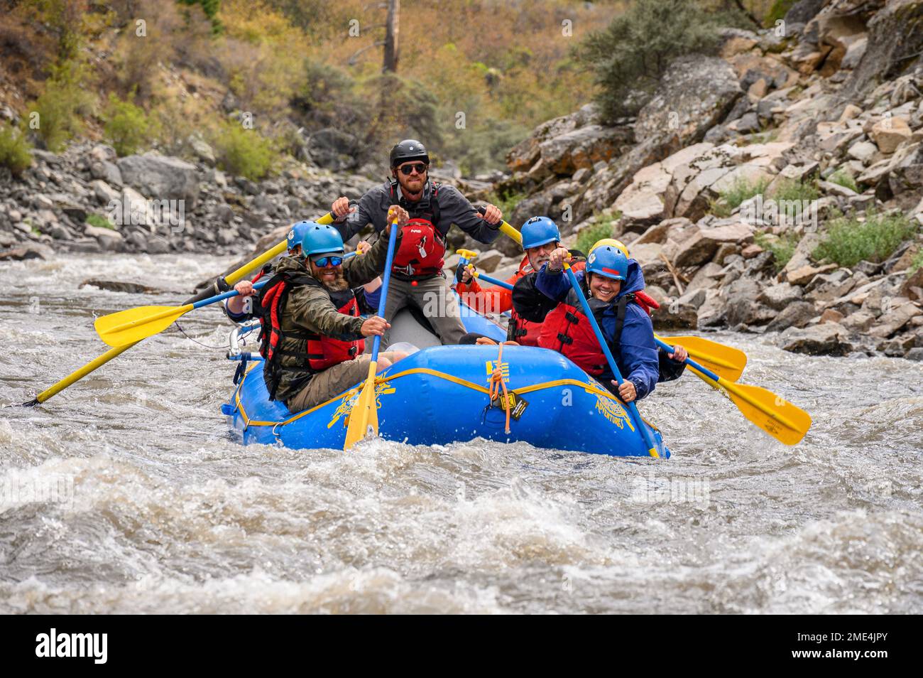Whitewater Rafting sul Medio forcella Salmon River in Idaho con lontane avventure. Foto Stock