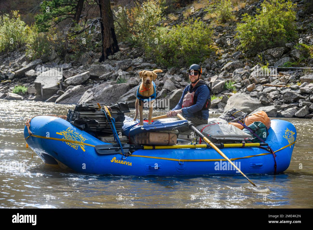 Far & Away Adventures guida Reed sul fiume Middle Fork Salmon in Idaho. Foto Stock