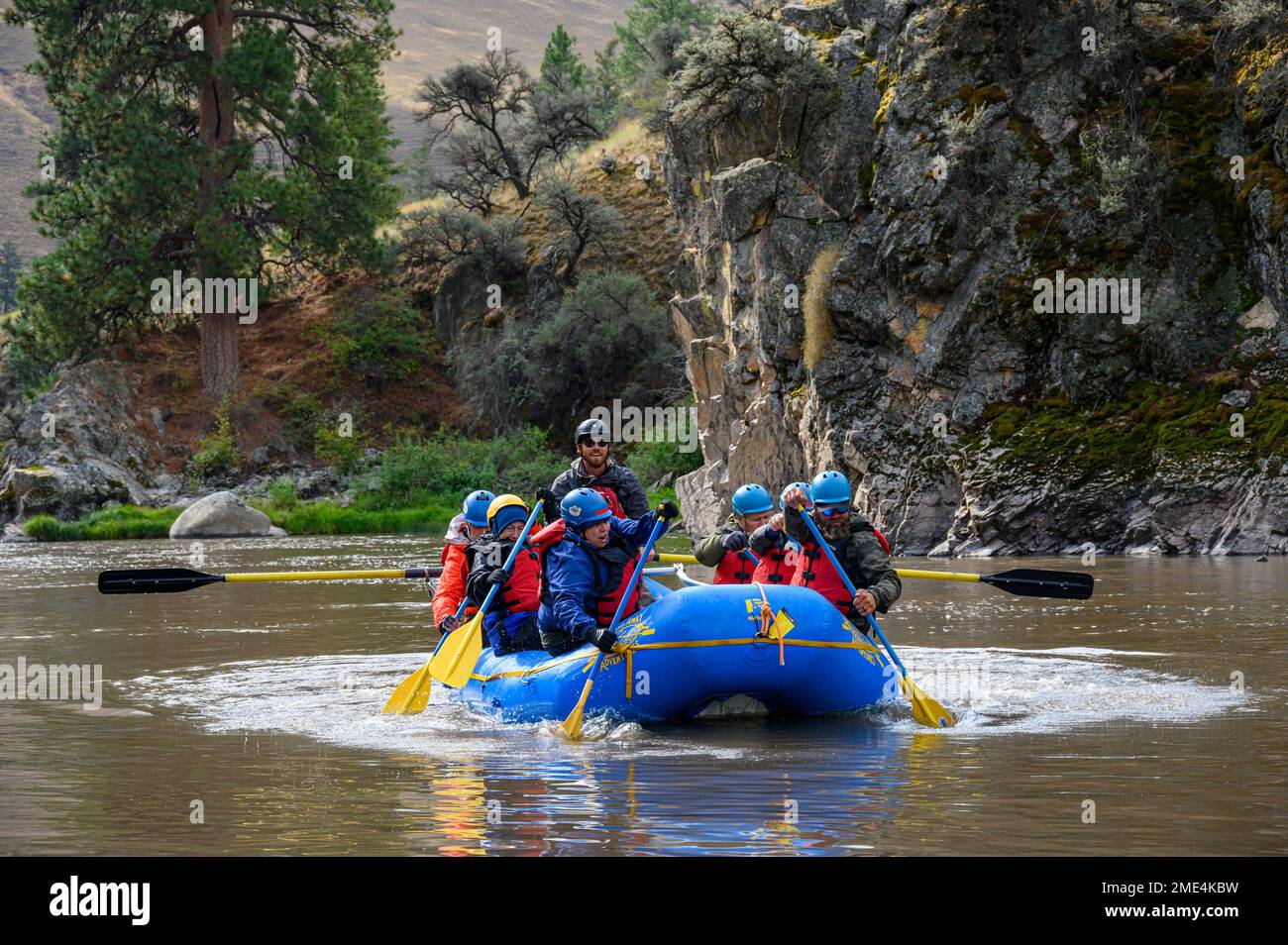 Whitewater Rafting sul Medio forcella Salmon River in Idaho con lontane avventure. Foto Stock