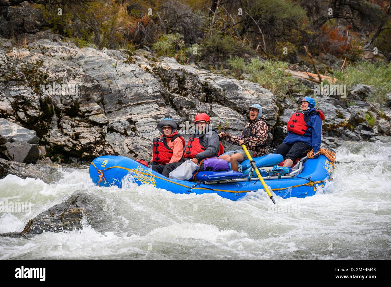 Whitewater Rafting sul Medio forcella Salmon River in Idaho con lontane avventure. Foto Stock