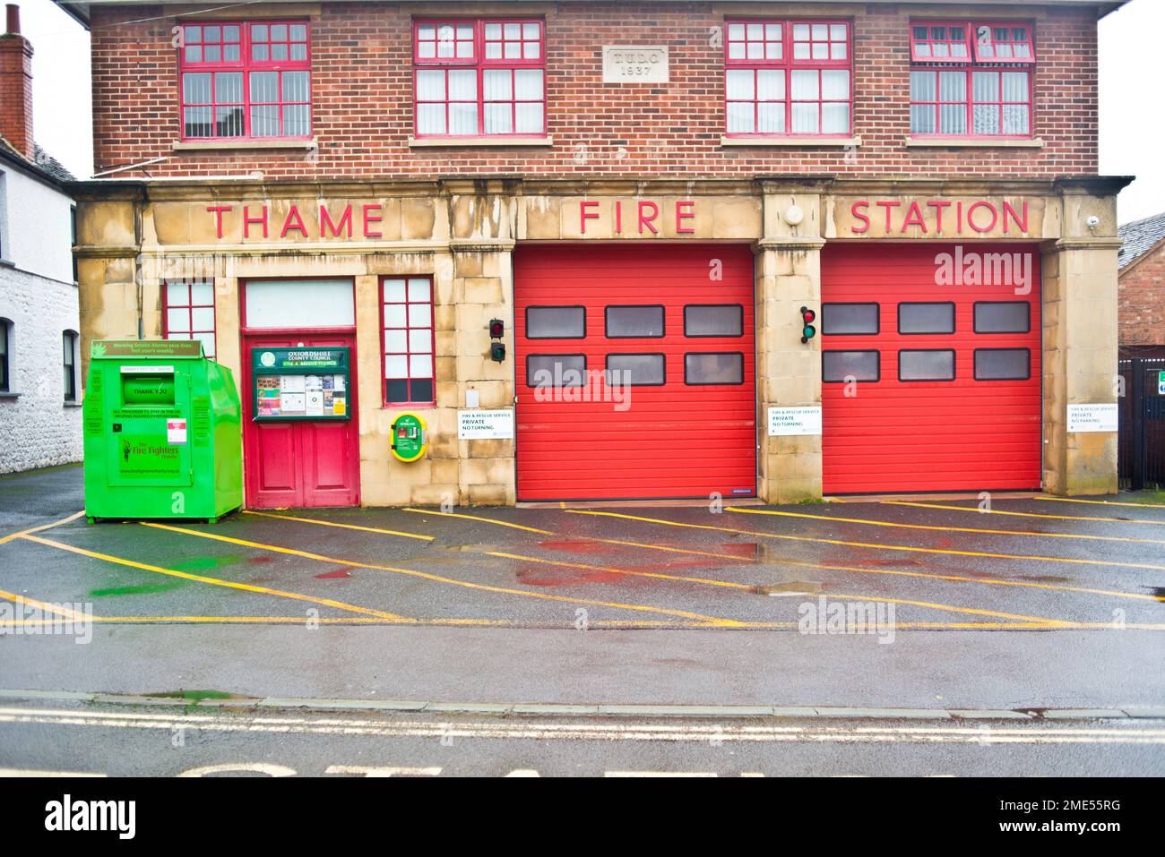 Stazione dei vigili del fuoco di Thame, Thame, Oxfordshire, Inghilterra Foto Stock