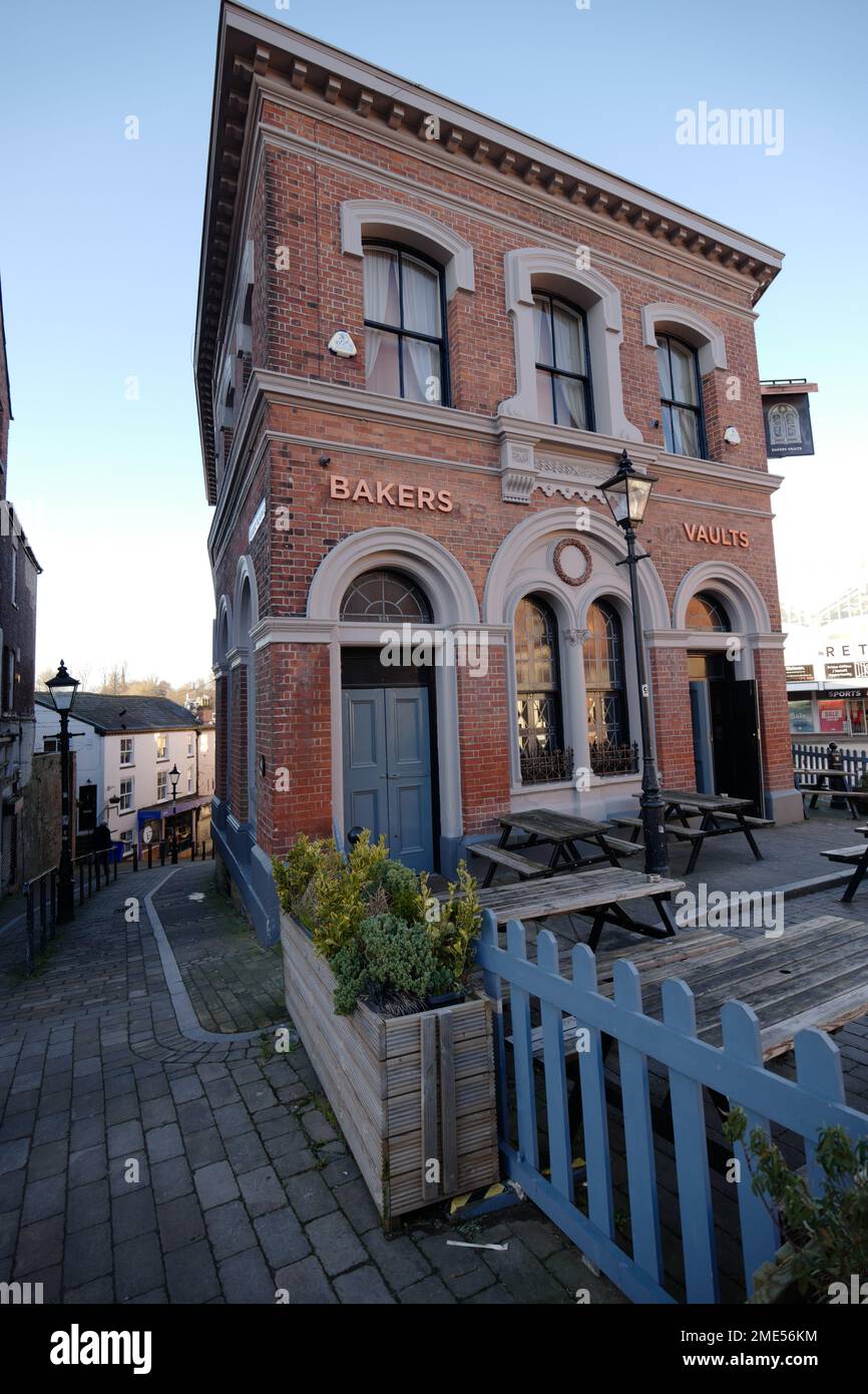 Stockport bar e bistrot nella prossima area di Underbank. Stockport centro città articolo di viaggio. Stockport era una volta sede dell'industria di fabbricazione del cappello di UKS ed ha un museo dedicato a hats.Picture accreditamento garyroberts/worldwidefeatures.com Foto Stock