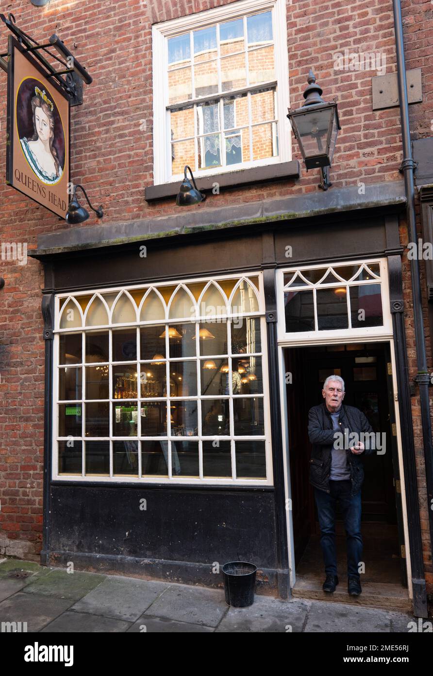 Stockport bar e bistrot nella prossima area di Underbank. Stockport centro città articolo di viaggio. Stockport era una volta sede dell'industria di fabbricazione del cappello di UKS ed ha un museo dedicato a hats.Picture accreditamento garyroberts/worldwidefeatures.com Foto Stock