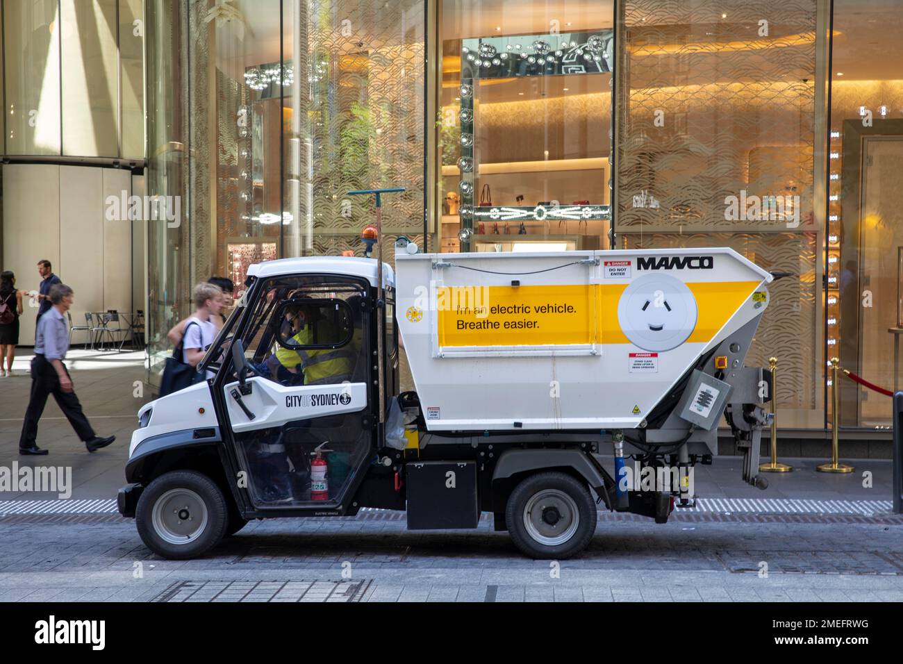 Veicolo elettrico Sydney rifiuti camion raccolta rifiuti, ecologico, senza diesel, Sydney, NSW, Australia Foto Stock