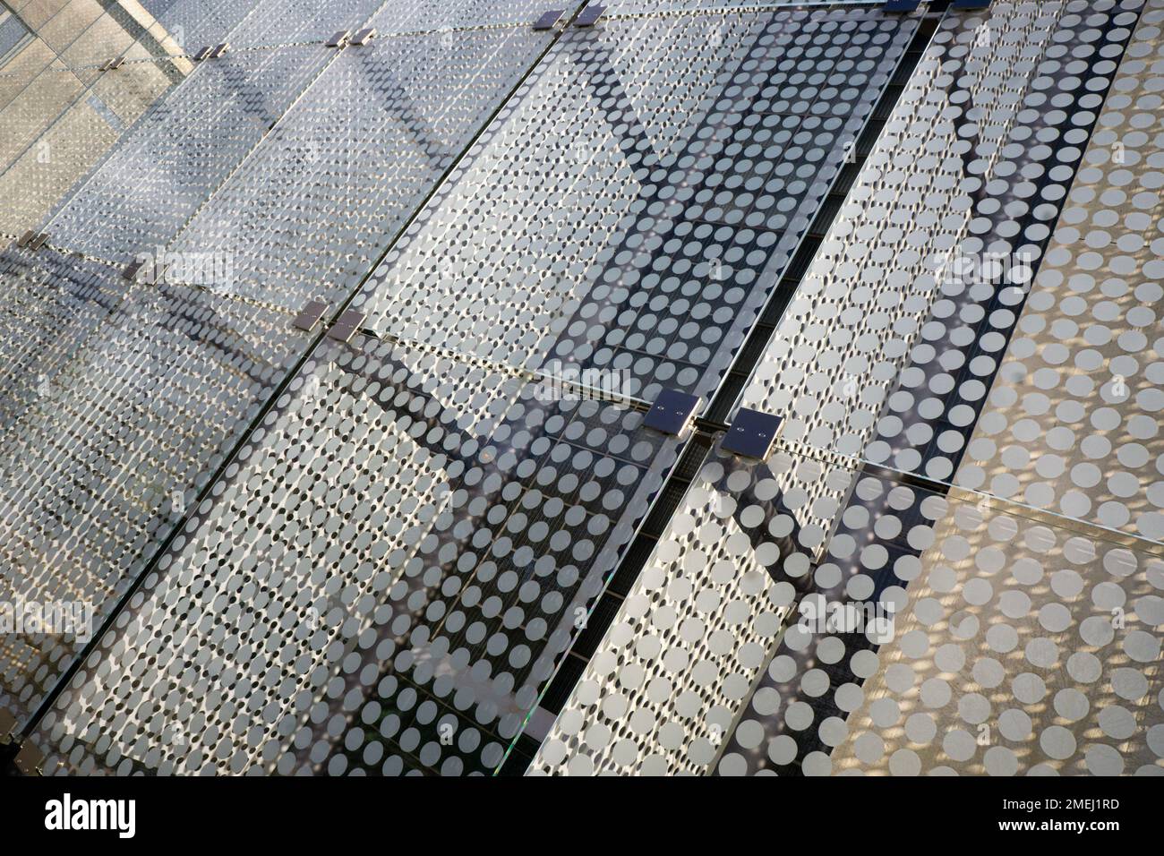 L'esterno decorato del Queens Museum nel Flushing Meadows Corona Park, Queens, New York, urla in un angolo. Foto Stock