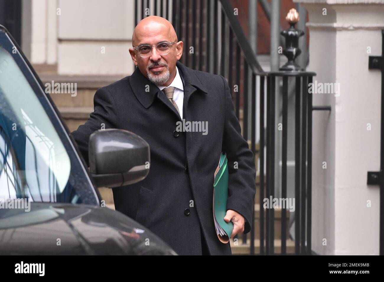 Londra, Inghilterra, Regno Unito. 24th Jan, 2023. NADHIM ZAHAWI, Presidente del Partito conservatore, lascia la sede del Partito conservatore a Londra. (Credit Image: © Thomas Krych/ZUMA Press Wire) SOLO PER USO EDITORIALE! Non per USO commerciale! Credit: ZUMA Press, Inc./Alamy Live News Foto Stock