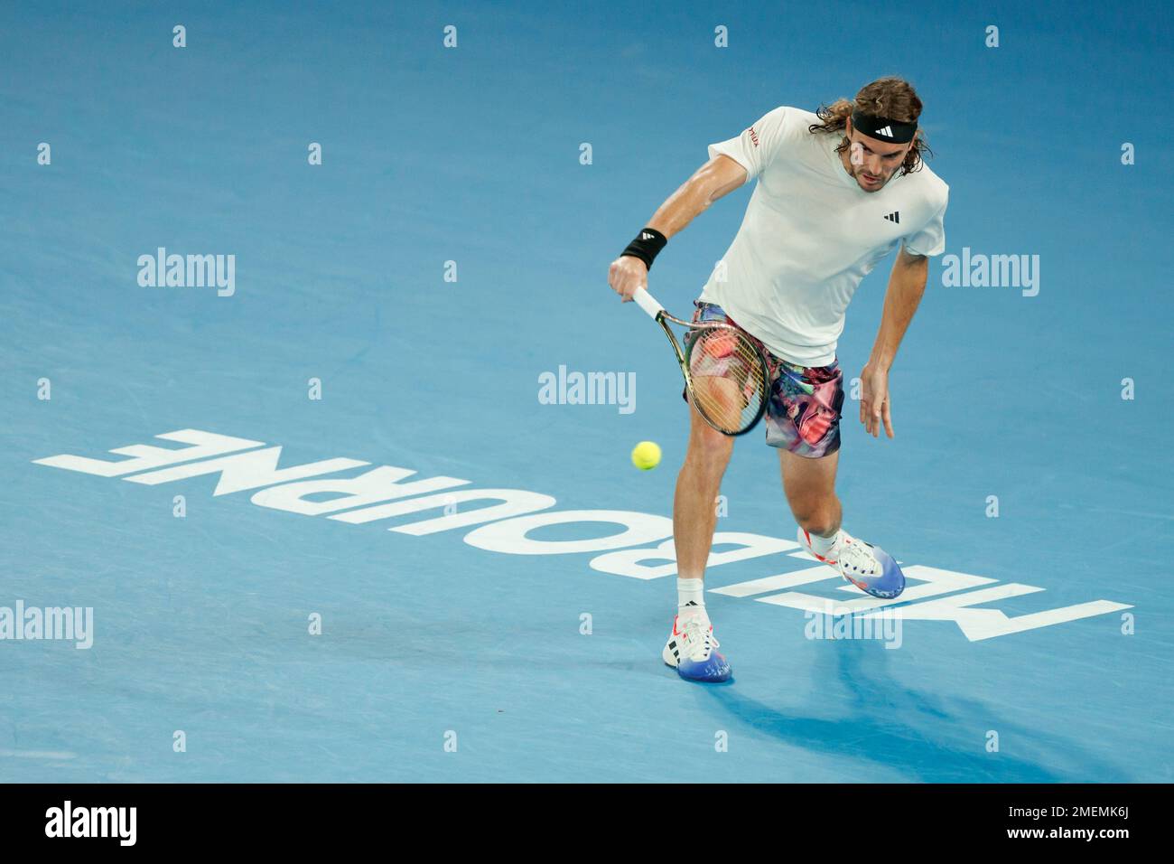 Melbourne Park 24/1/2023. Stefanos TSITSIPAS (GRE) in azione durante i quarti di finale all'Australian Open 2023. Corleve/Alamy Live News Foto Stock