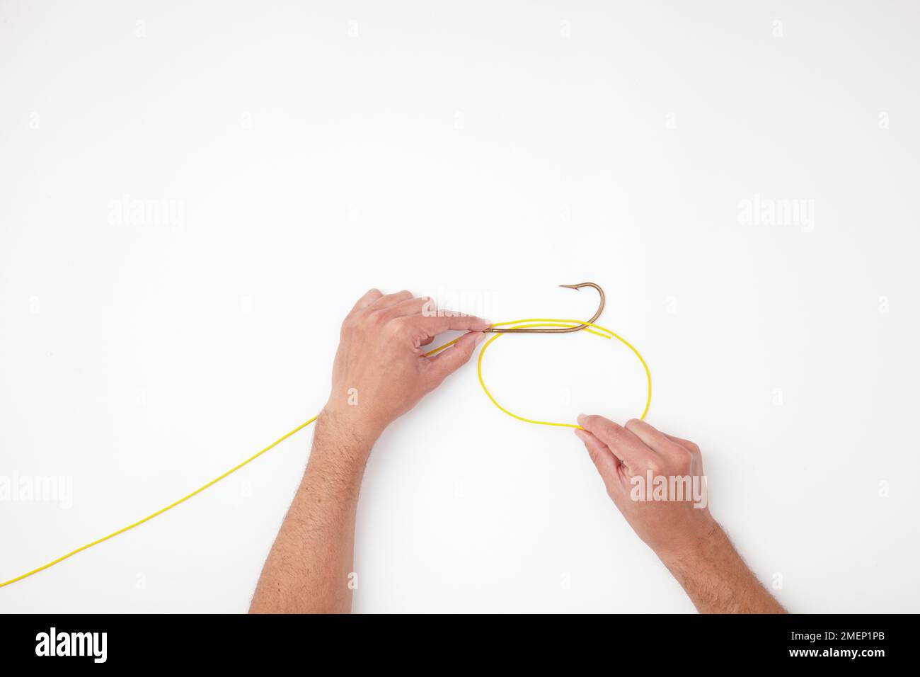 Snelling a Hook, utilizzato per legare una lenza a un gancio, fase 2 (Hitch) Foto Stock