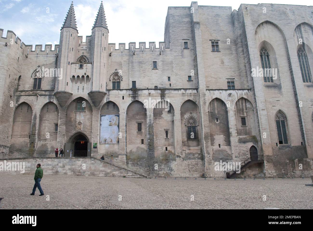 Francia, Vaucluse, Avignone, Palazzo Papale, piazza principale Foto Stock