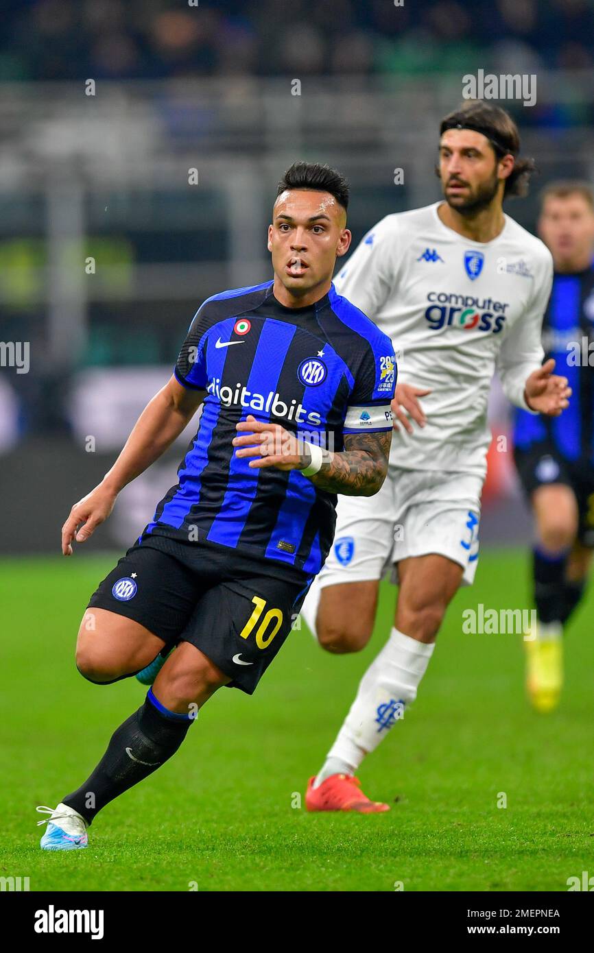 Milano, Italia. 23rd Jan, 2023. Lautaro Martinez (10°) dell'Inter visto in Serie Un match tra Inter ed Empoli a Giuseppe Meazza a Milano. (Photo Credit: Gonzales Photo/Alamy Live News Foto Stock