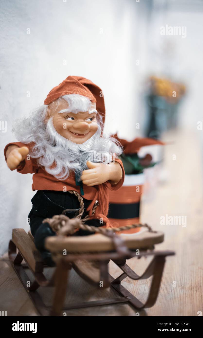 Carattere decorativo di Natale esposto in un mercato della Danimarca Foto Stock