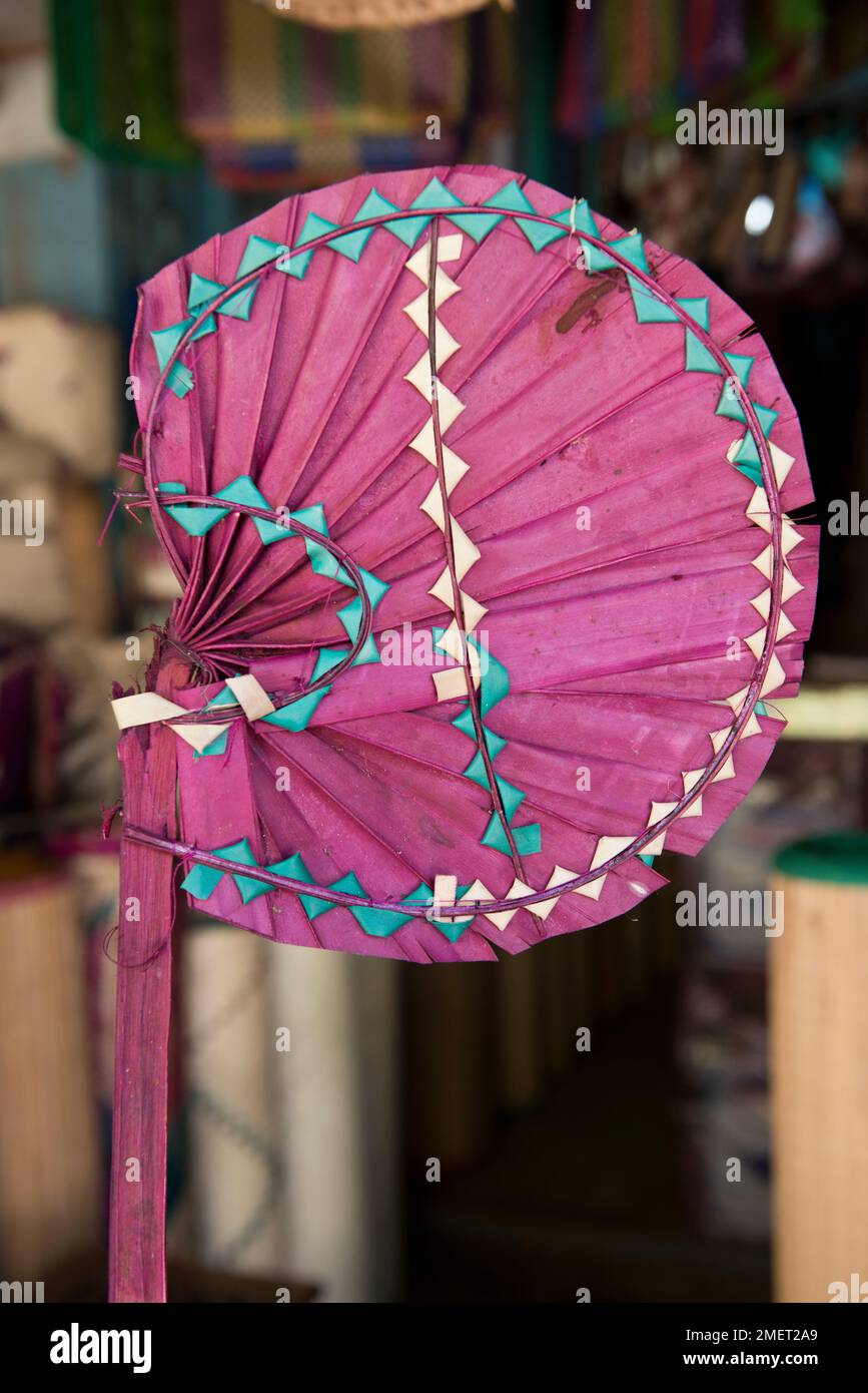 Città di Jaffna, Provincia del Nord-Est, Sri Lanka, fan in vendita Foto Stock