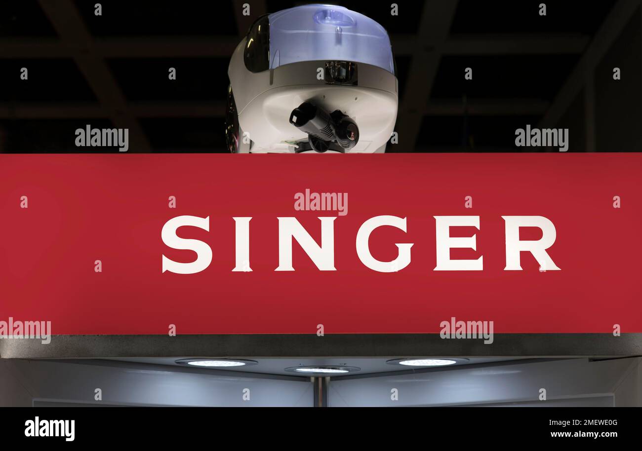 Logo cantante e aspirapolvere a vapore, Green Week, Berlino, Germania Foto Stock