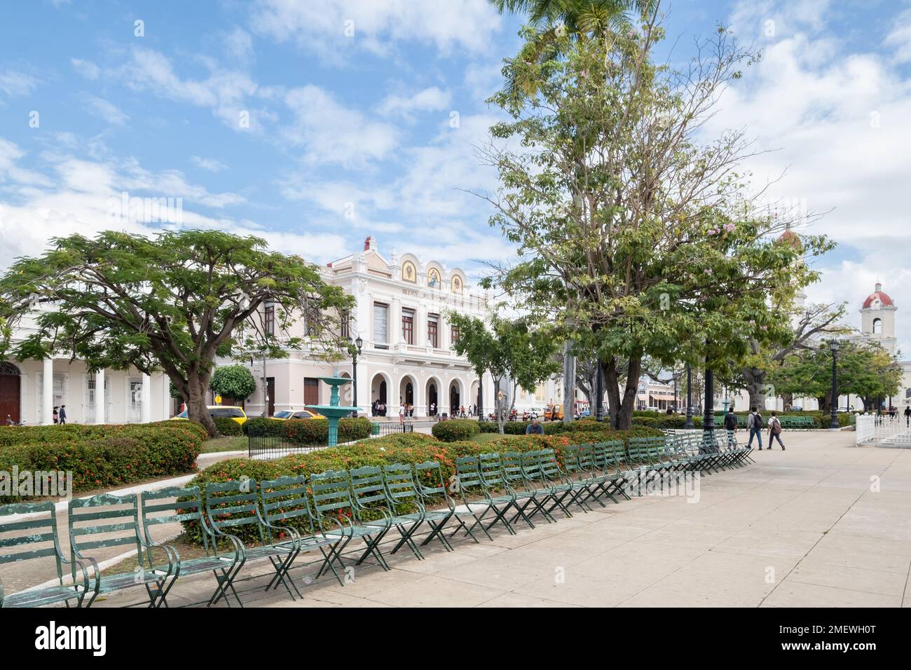 Parque José Martí con Teatro 'Tomás Terry', Teatro Tomas Terry, Cienfuegos, Cuba, Teatro 'Tomás Terry', Tomas Terry Theater, Cienfuegos, Cuba Foto Stock