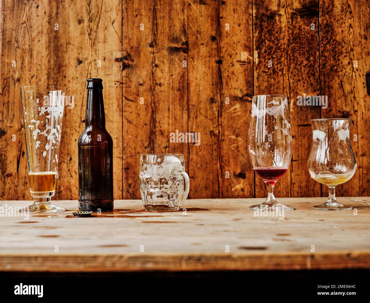 Bicchieri misti di birra Foto Stock