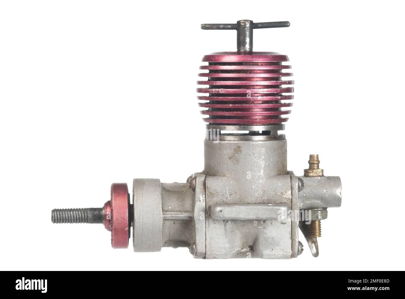 Vecchio modello di aeromobile motore a combustione interna a due cicli su bianco Foto Stock