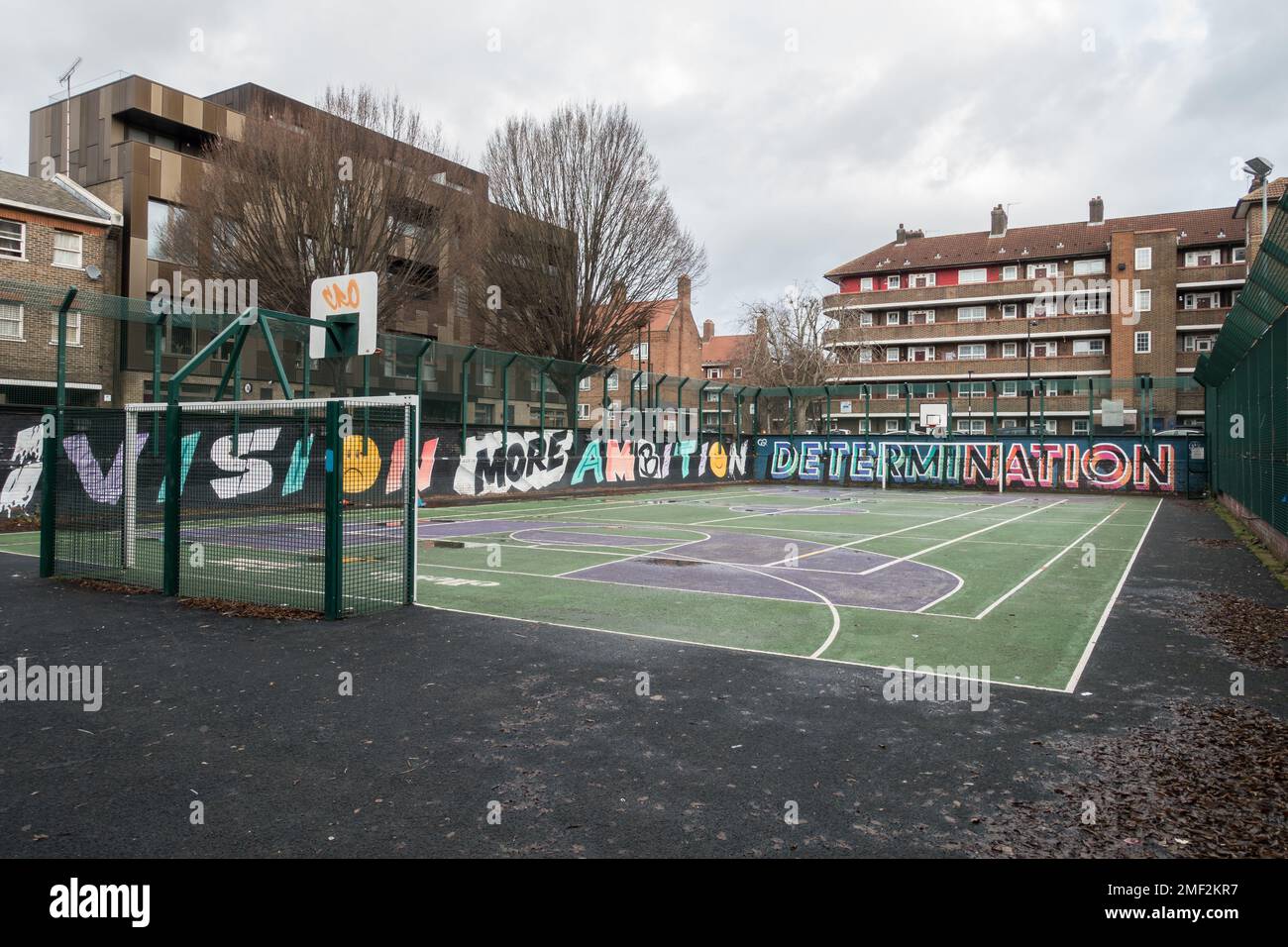 Area giochi di Chicksand Street, Bethnal Green, Londra Foto Stock