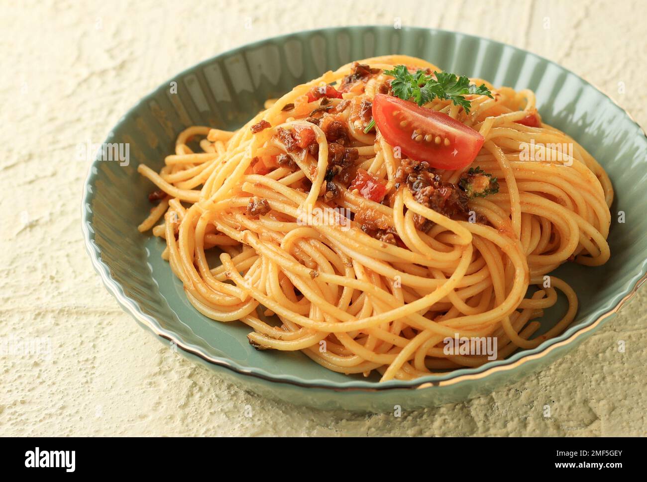 Primo piano Spaghetti al pomodoro alla Bolognaise Pasta italiana Foto Stock