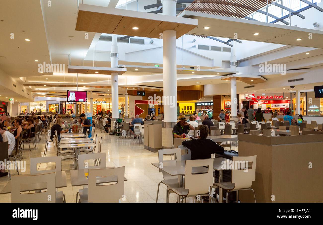 Centro commerciale Tweed City a South Twedd, nel nuovo Galles del Sud, australia, che mostra il food Court e i negozi circostanti Foto Stock