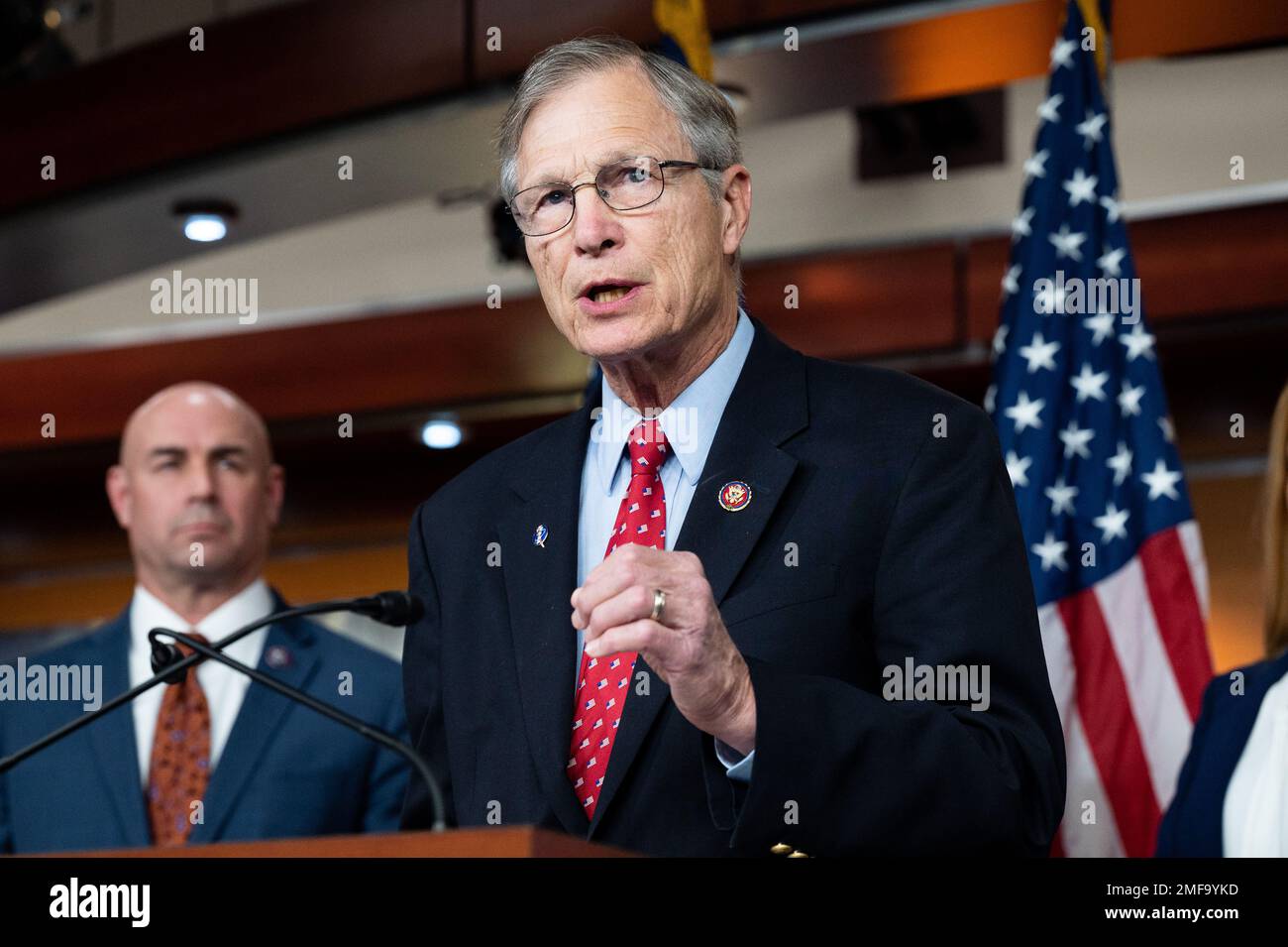 Washington, Stati Uniti. 24th Jan, 2023. STATI UNITI Il rappresentante Brian Babin (R-TX) intervenendo in una conferenza stampa con altri repubblicani della Camera sul confine meridionale. Credit: SOPA Images Limited/Alamy Live News Foto Stock
