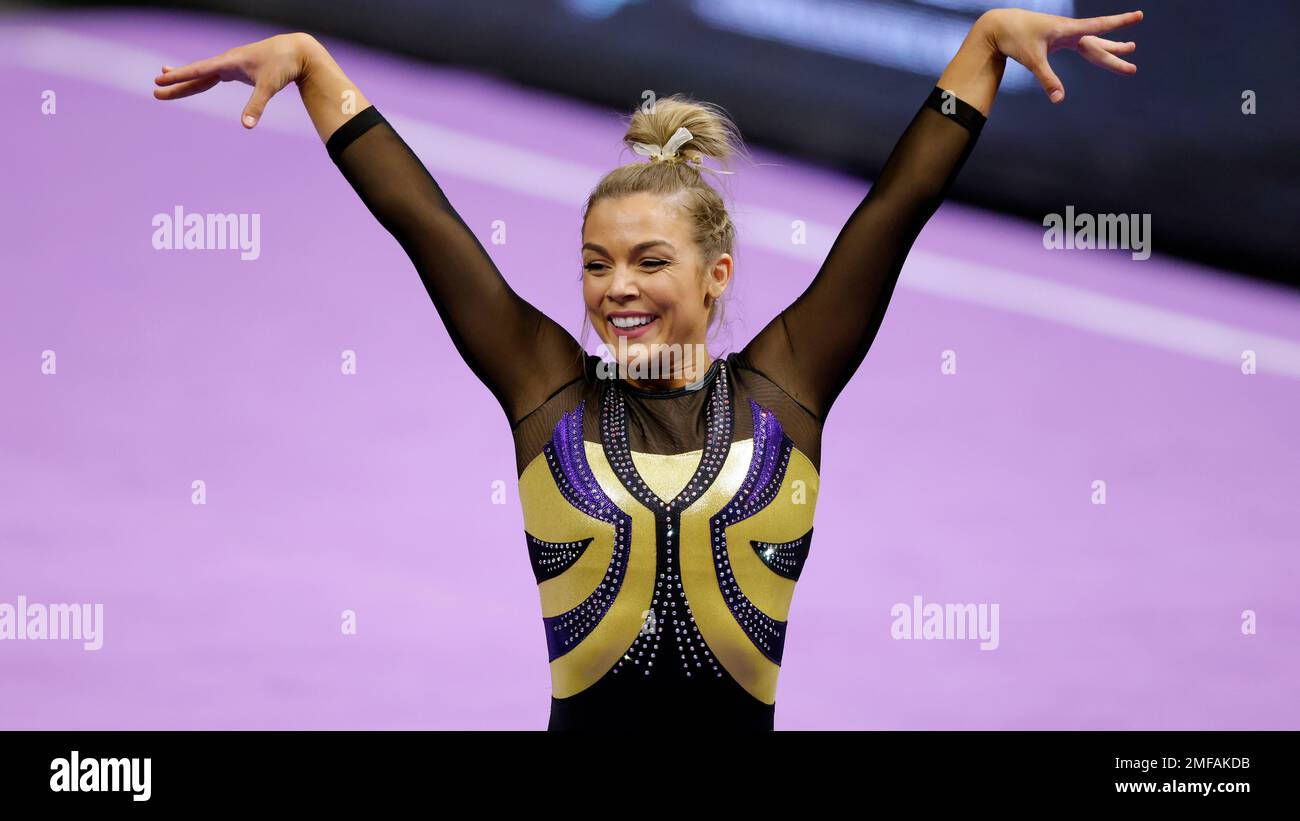 LSU gymnast Bridget Dean competes during an NCAA gymnastics meet against Arkansas on Friday, Jan. 8, 2021 in Baton Rouge, La. (AP Photo/Tyler Kaufman) Foto Stock