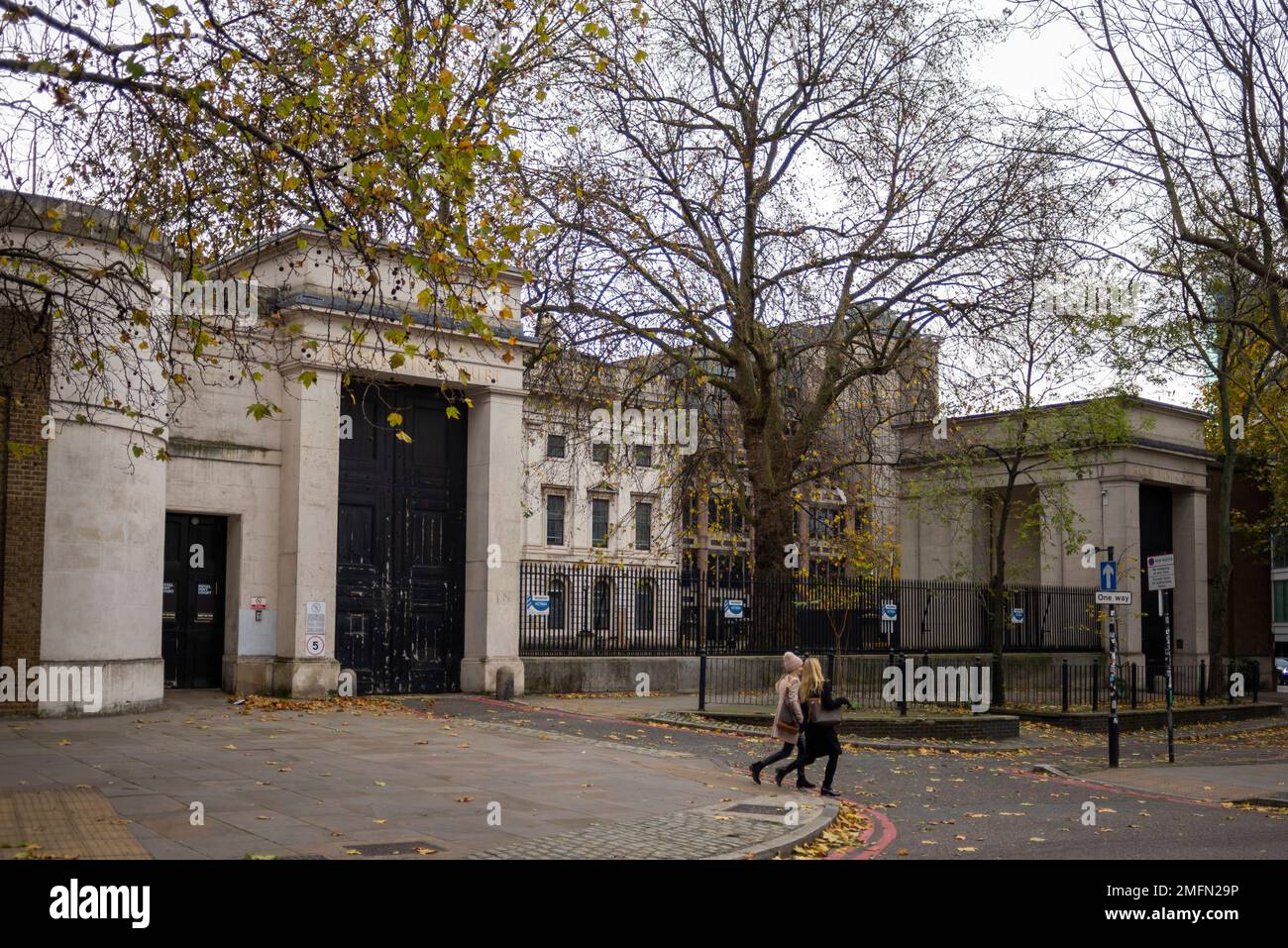 Royal Mint Court, venduto alla Repubblica popolare Cinese per la sua nuova ambasciata di Londra. Il Tower Hamlets Council ha ora respinto il piano Foto Stock