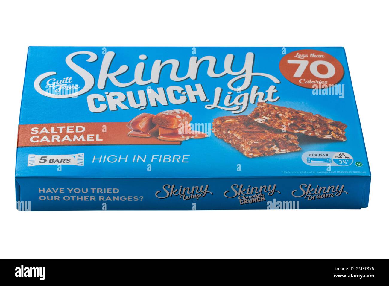 Scatola di gilt free Skinny Crunch Light salato caramello snack bar cereali alto in fibra meno di 70 calorie isolato su sfondo bianco Foto Stock