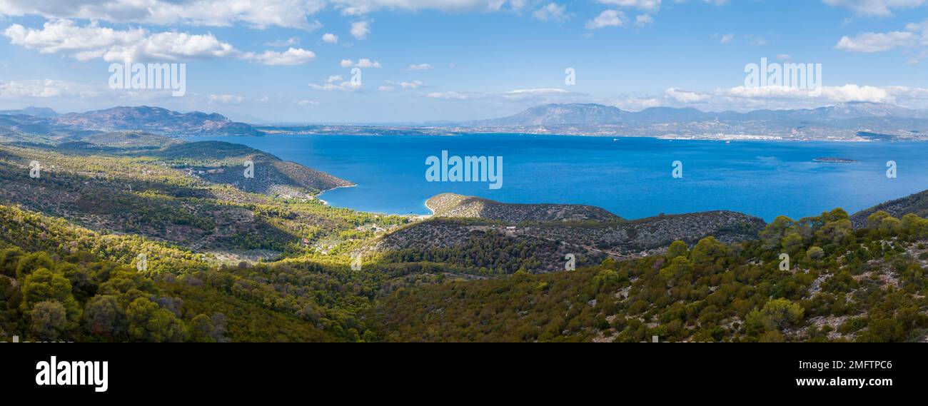 Vista sul mare e il paesaggio, Golfo Saronico, Peloponneso, Grecia Foto Stock